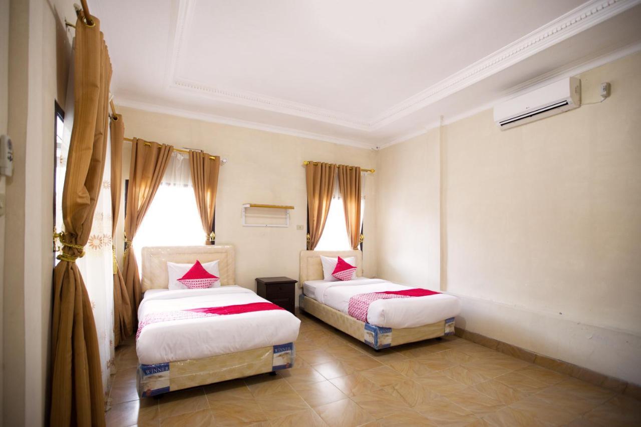Oyo 3207 Hotel Gracia Bandar Lampung Kültér fotó