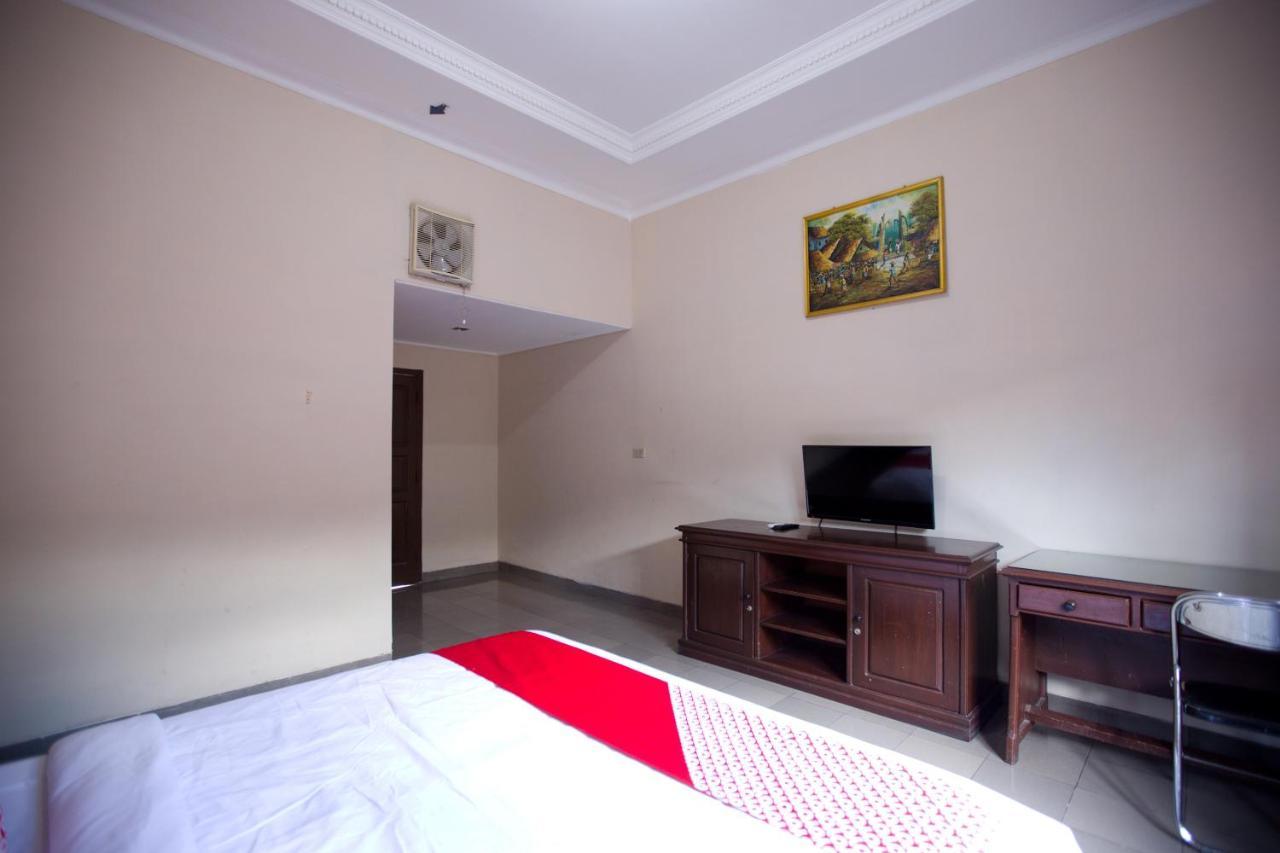 Oyo 3207 Hotel Gracia Bandar Lampung Kültér fotó